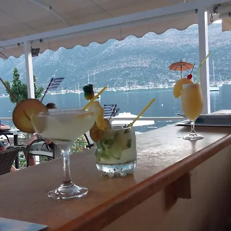 Stella 's Sea Front Yénion