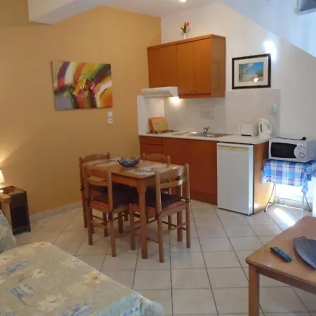 Stella 's Sea Front *